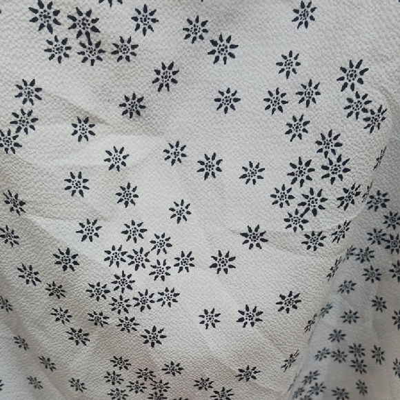 Vince Camuto Floral V-Neck Blouse - Cream and Black - Picture 5 of 8